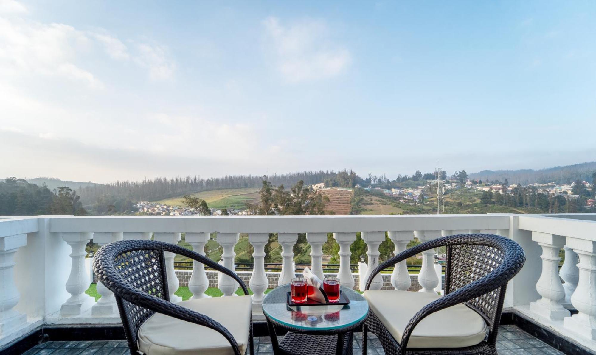 Treebo Skydale Premium Suites, 1500 Mtrs From Ooty Lake Kültér fotó